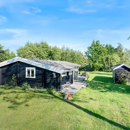 Bengta - 500m From The Sea By Interhome