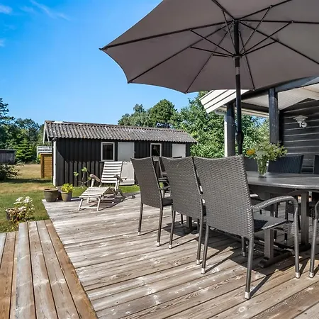 Bengta - 500m From The Sea By Interhome